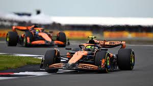 Lando Norris and Oscar Piastri ...