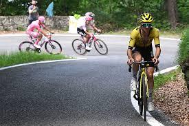 Giro d'Italia: Simon Yates rips maglia ...